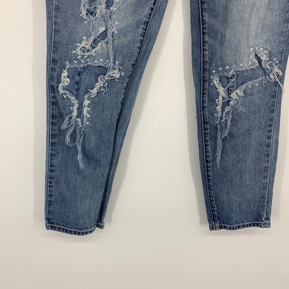 American Eagle Jeans Boy Crop Button Fly Blue Distressed Denim - Picture 7 of 12